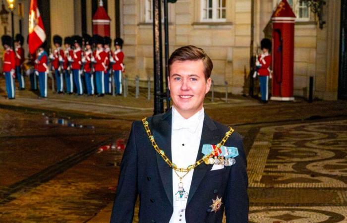 Le prince héritier Christian assiste pour la première fois à la réception du Nouvel An décoré de l’Ordre de l’éléphant