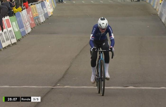 Puck Pieterse est la reine du sable de Coxyde et enregistre la première victoire de la saison