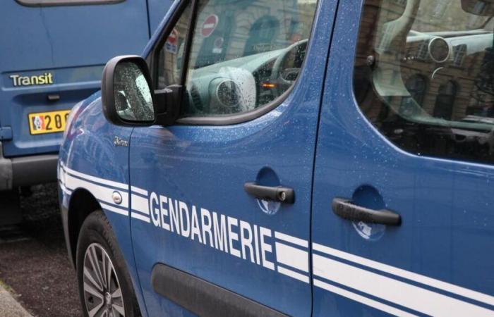 un homme retrouvé ligoté dans le coffre d’une voiture à 500 km de chez lui