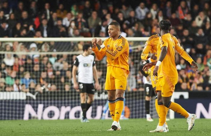 à dix, les Merengue et Mbappé renversent Valence dans un match fou !