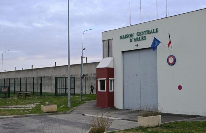 plusieurs agents pris en otage à la prison d’Arles