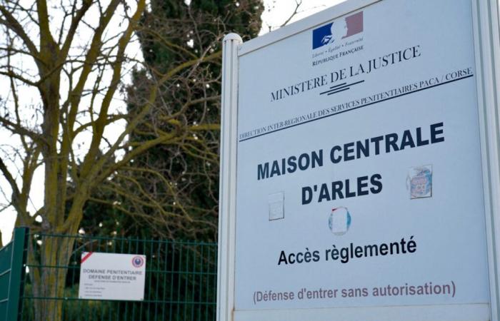 JT de 18h – Prise d’otages à la prison d’Arles : ce que l’on sait de ce qui s’est passé