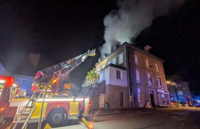 Un incendie ravage un immeuble à Saint-Hilaire-du-Harcouët