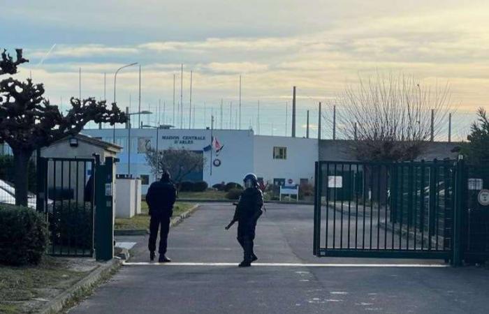 Prise d’otage à la prison d’Arles : un médecin libéré