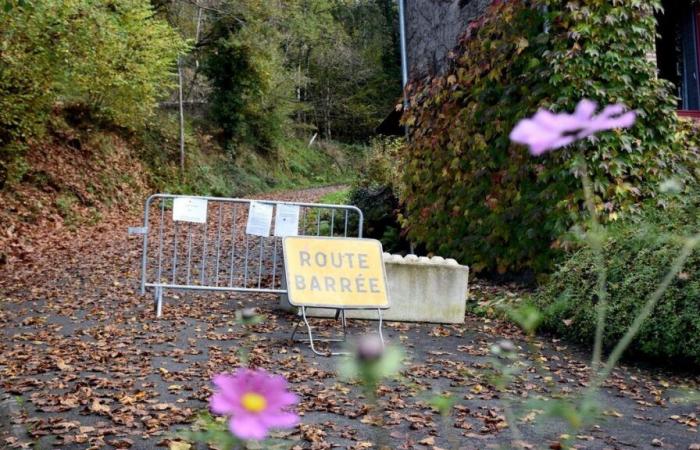 un hameau attend toujours la reconstruction de sa route d’accès, coupée par les tempêtes de l’été dernier