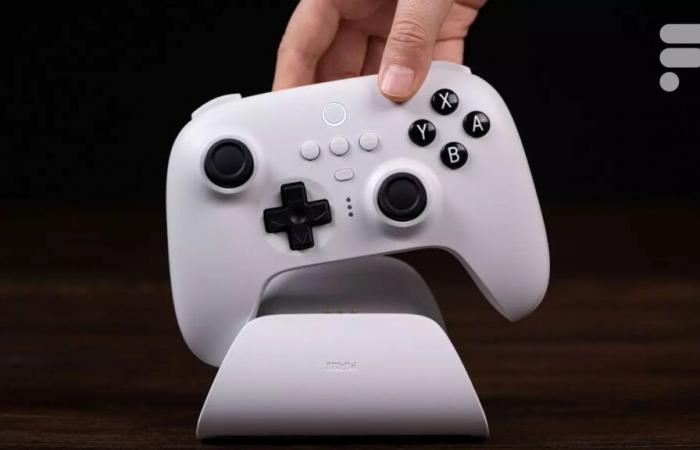 La 8BitDot Ultimate est la manette parfaite pour vos jeux rétrogaming, Android, PC et Switch, surtout lorsqu’elle est à tout petit prix