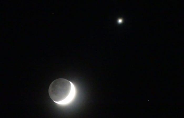 Vénus a rencontré la Lune dans le ciel le soir du 3 janvier 2025