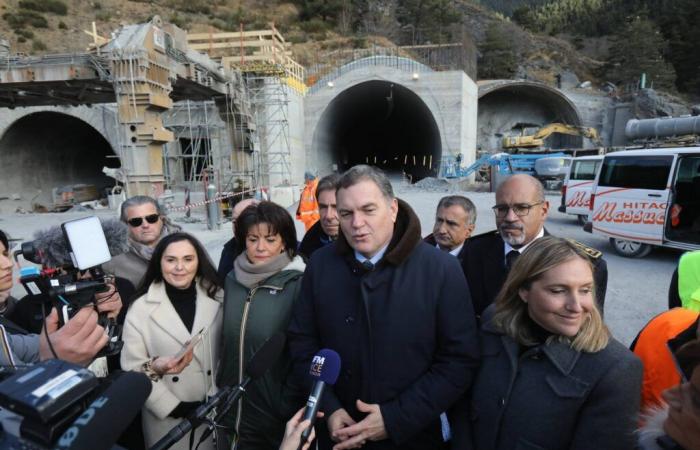 Le ministre des Transports Philippe Tabarot annonce la date de réouverture du tunnel de Tende