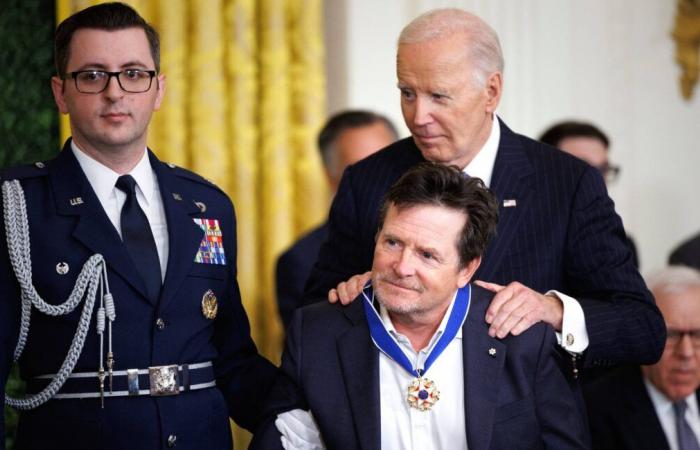 Bono, Michael J. Fox et Denzel Washington reçoivent la Médaille présidentielle de la liberté