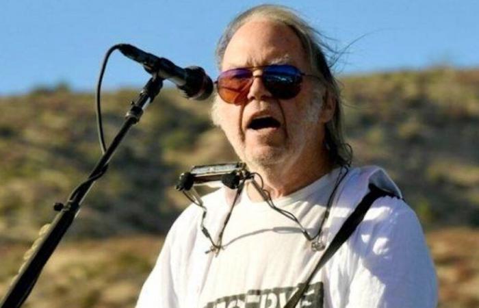 Neil Young fait volte-face