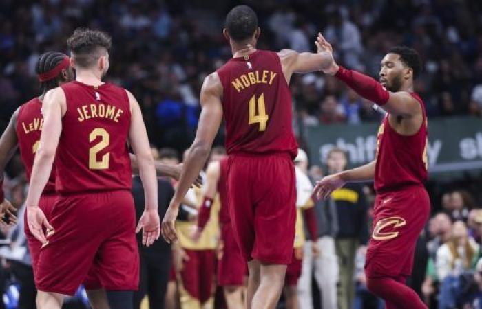 Les Cavaliers restent invaincus face aux équipes occidentales ! • Basket-ball américain