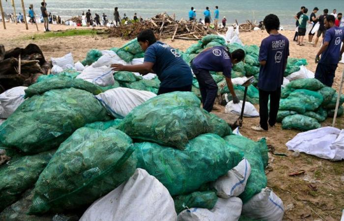 A Bali, les plages envahies par les déchets plastiques