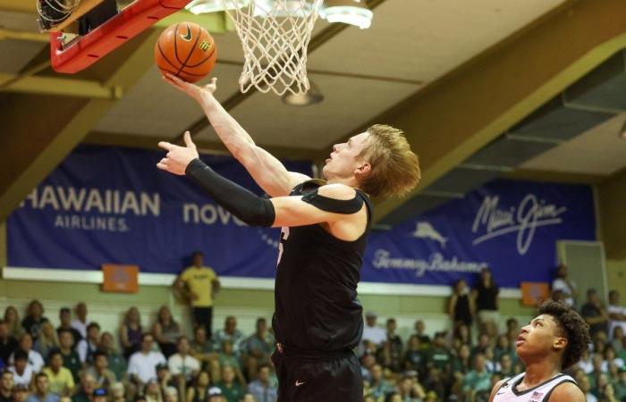 Trevor Baskin brille mais le basket-ball masculin de la CU tombe face à l’État de l’Arizona