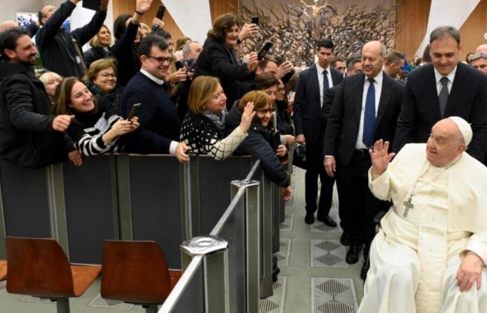 le Pape nous invite à poser les bases de la paix