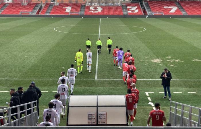 un match amical 0-0 entre Nîmes et Fréjus Saint-Raphaël (0-0)