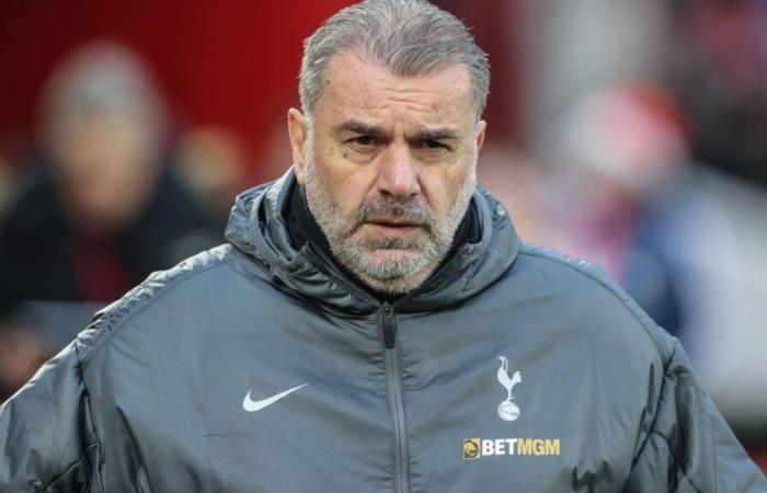 Postecoglou répond après que la star des Spurs ait été accusée de « prendre la merde » avec une décision « inacceptable »