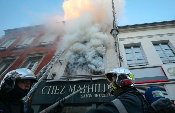 Sauvetage spectaculaire lors d’un incendie à Clermont