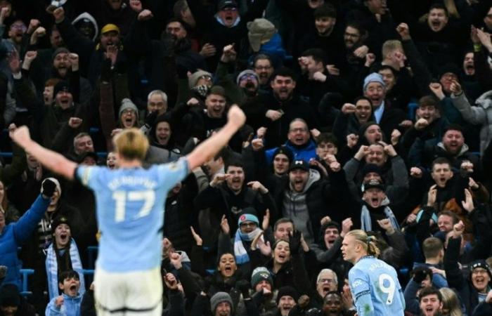 Haaland double dans la promenade de Man City alors que Chelsea est détenu par Palace