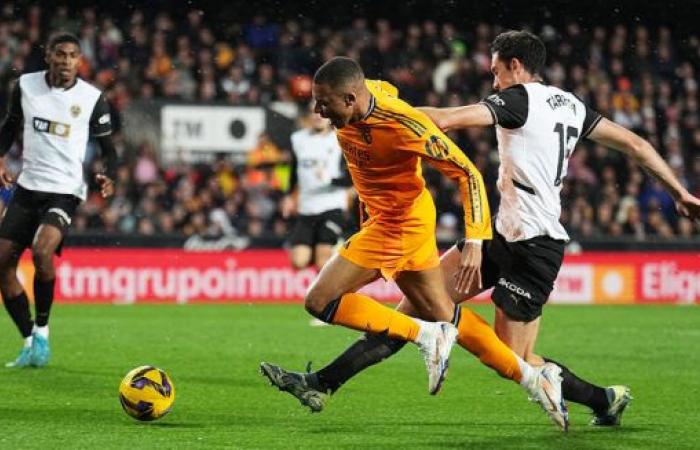 Erreur de penalty, carton rouge – et puis revirement ! Victoire folle du Real à Valence