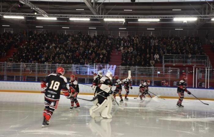 En images : revivez le match de hockey sur glace entre Neuilly-sur-Marne et Dunkerque, joué à la patinoire de Dreux