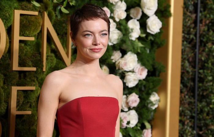 Emma Stone lance une nouvelle coiffure aux Golden Globes