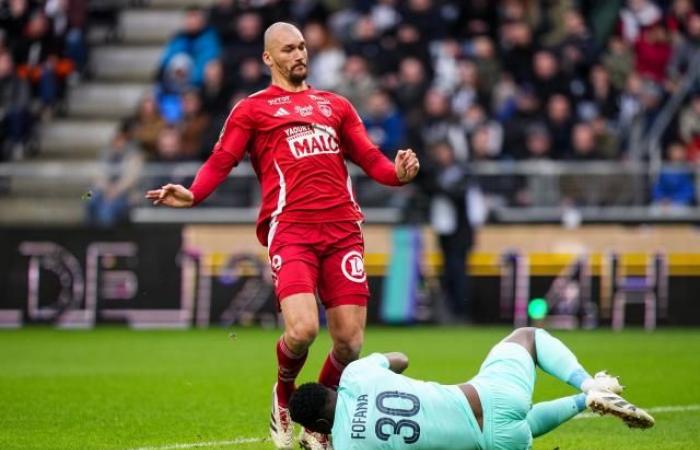 Éric Roy après la défaite de Brest à Angers (Football)