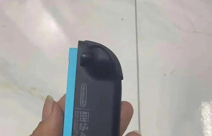 [Rumeurs] Photos réelles possibles du nouveau Joy-Con gauche de la Switch 2 < Actualités < Power Nintendo