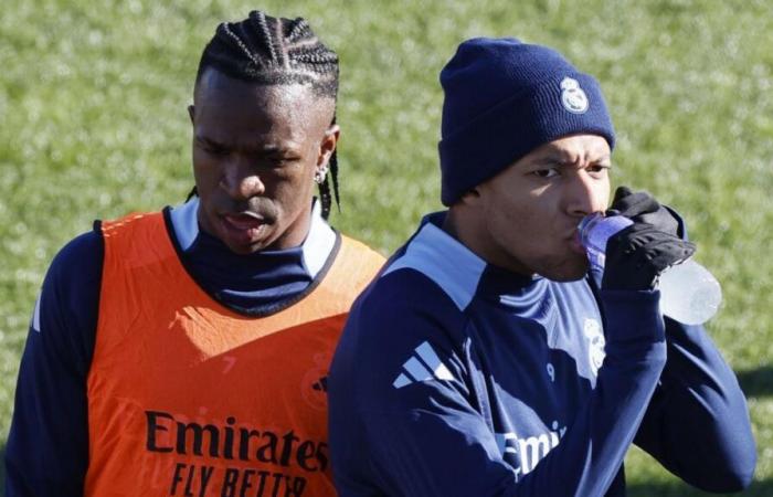 L’incroyable discussion entre Kylian Mbappé et Vinicius Jr à Valence !