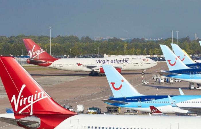 L’aéroport de Manchester rouvre les pistes mais met en garde contre les retards