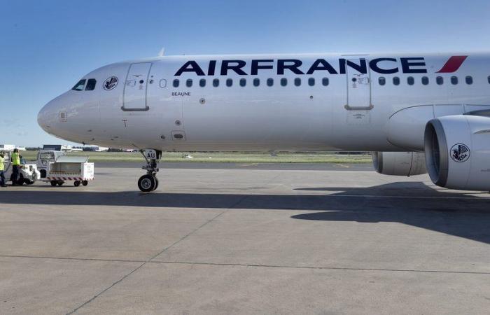 l’avion qui reliait Paris à Barcelone a fait demi-tour après 17 minutes de vol en raison d’un problème de « pressurisation cabine »