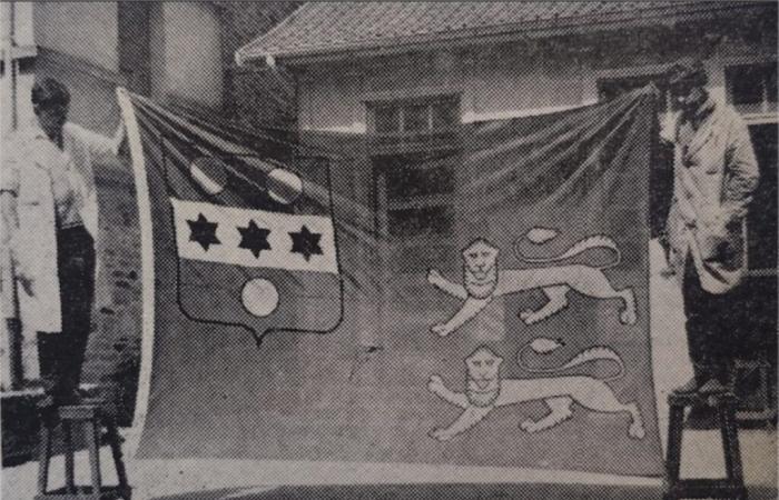 A quoi ressemblait le premier drapeau cherbourgeois, créé en 1963 ?