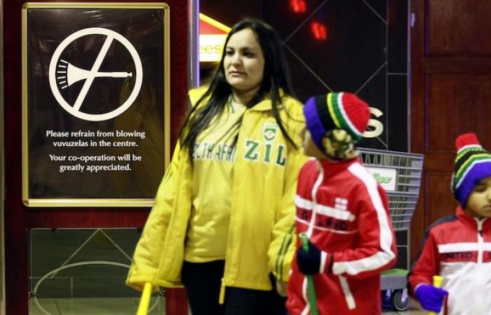 Les klaxons à air menacent nos oreilles à l’arène