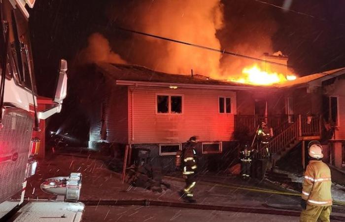 Dix personnes dans la rue suite à un incendie dans un immeuble à logements à Edmundston