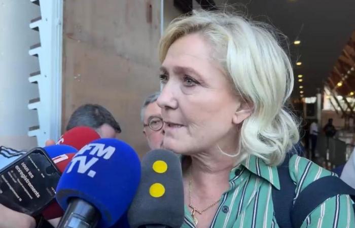 « Les Mahorais en ont marre qu’on fasse semblant », première déclaration de Marine Le Pen à son arrivée à Mayotte