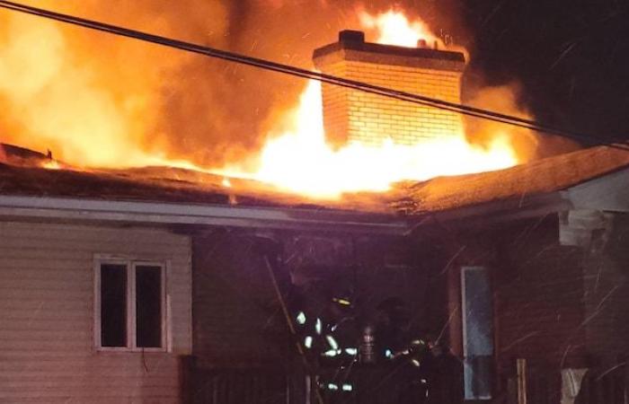 Dix personnes dans la rue suite à un incendie dans un immeuble à logements à Edmundston