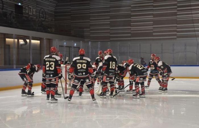 En images : revivez le match de hockey sur glace entre Neuilly-sur-Marne et Dunkerque, joué à la patinoire de Dreux