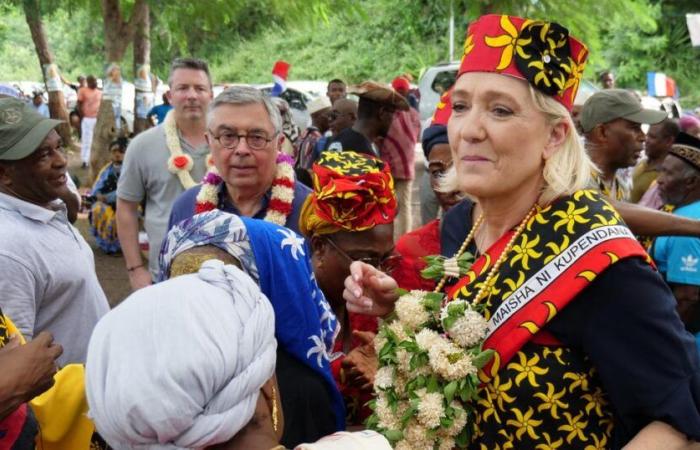 A Mayotte, Marine Le Pen cultive son terroir d’outre-mer