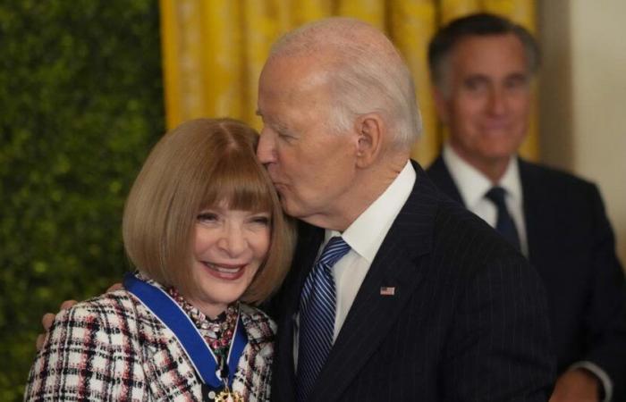 Anna Wintour émue aux larmes, Magic Johnson euphorique… Les stars américaines honorées par Joe Biden