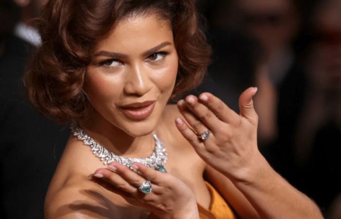 Zendaya surprend avec une robe orange sur le tapis…