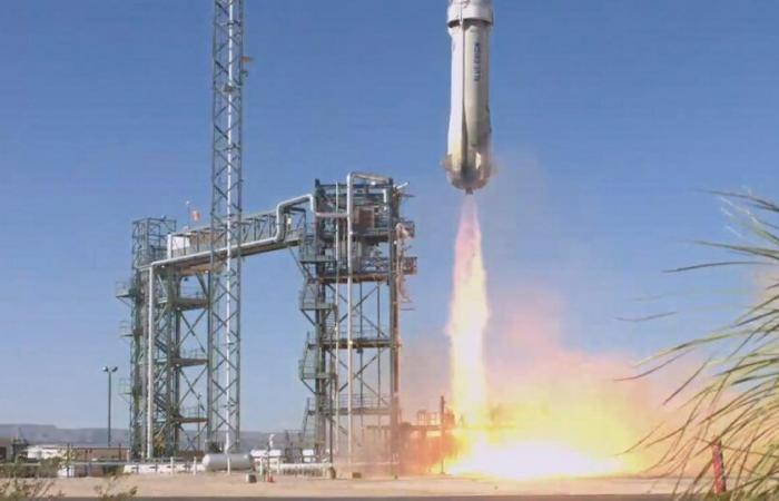 Blue Origin, la société spatiale de Jeff Bezos, s’apprête à effectuer le premier vol de son lanceur lourd