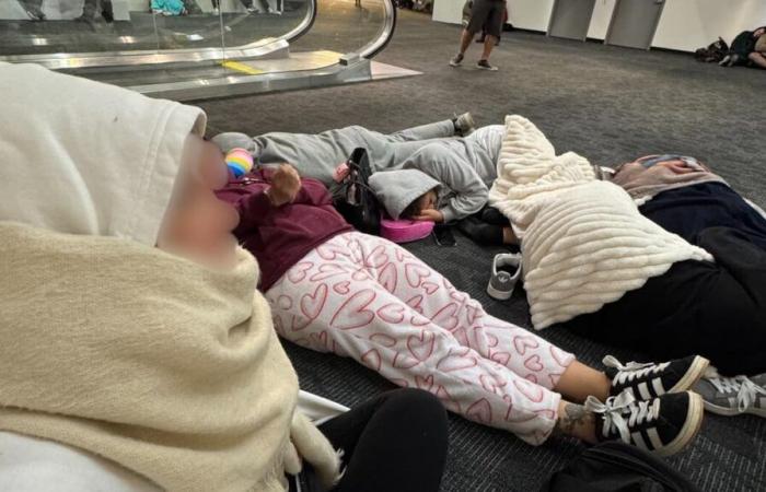 Les passagers de Sunwing coincés pendant 11 heures dans le sous-sol de l’aéroport de Philadelphie