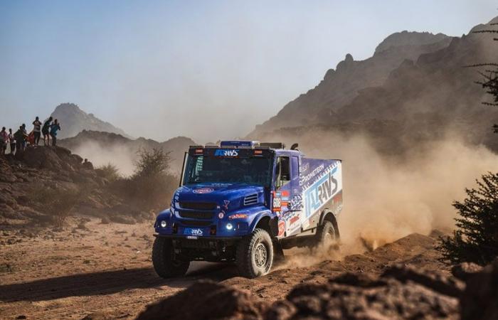 L’ancien pilote MotoGP Danilo Petrucci débute le rallye Dakar en beauté !