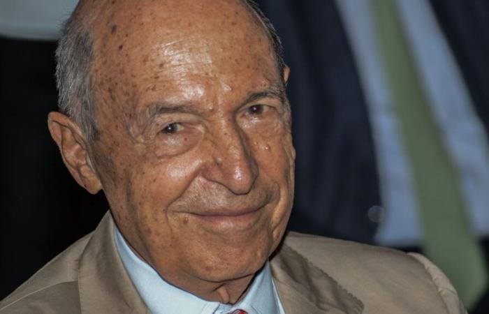 L’ancien Premier ministre grec Costas Simitis est décédé à l’âge de 88 ans