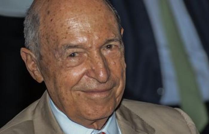 L’ancien Premier ministre grec Costas Simitis est décédé à l’âge de 88 ans