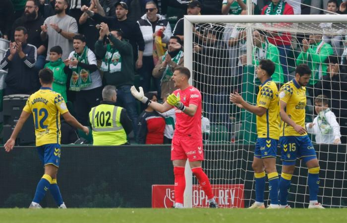 Las Palmas dit au revoir à la Coupe à Elche (4-0)