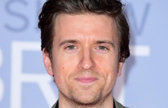 Le DJ de BBC Radio 1, Greg James, établit un record juste après que les fans soient confus par « l’annonce »