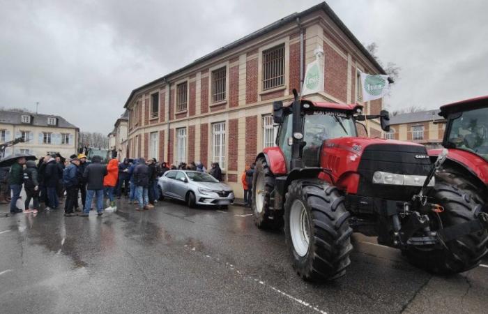 Beauvais. Les agriculteurs tous reçus par le préfet