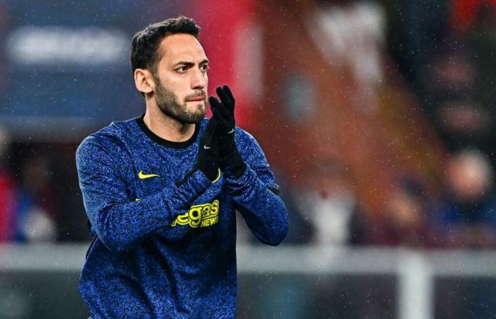 Hakan Calhanoglu blessé lors de la finale de la Supercoppa Inter vs AC Milan