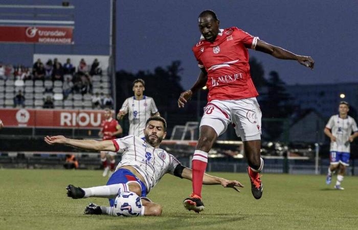 Marché. Deux départs officiels du FC Rouen