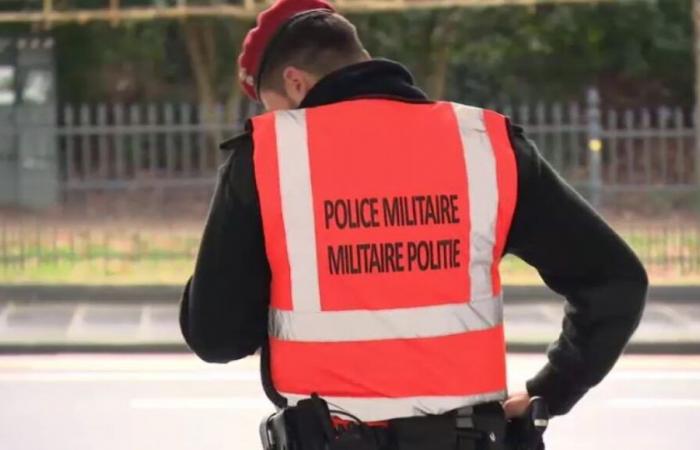 Un homme armé d’un couteau tente de s’introduire dans le 16 rue de la Loi : “Il criait au complot”